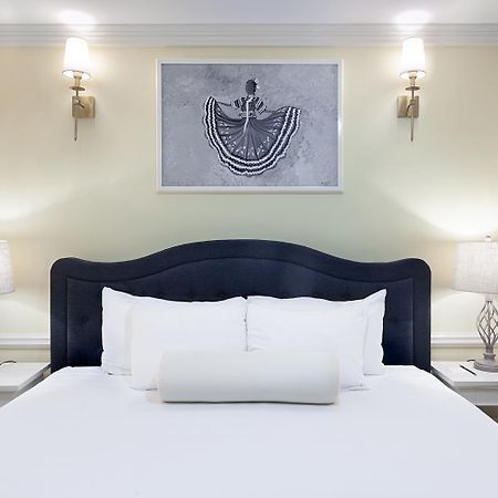 Hotel La Perla Leon Ngoại thất bức ảnh