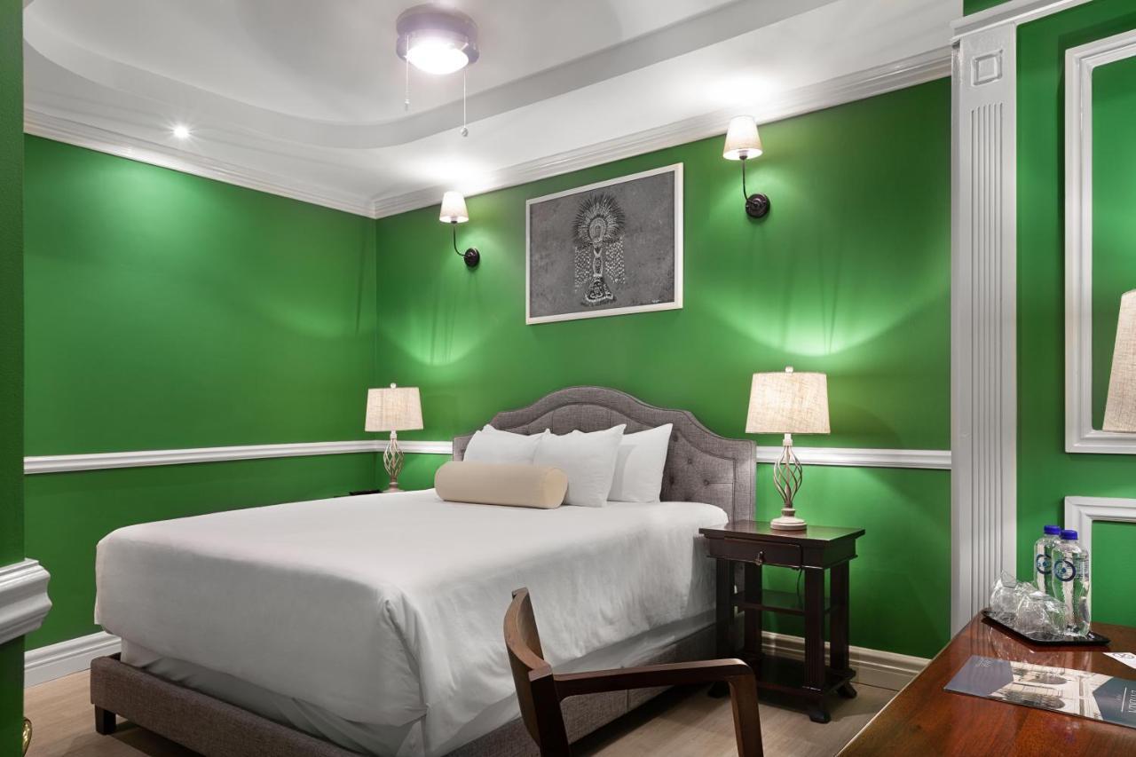 Hotel La Perla Leon Ngoại thất bức ảnh