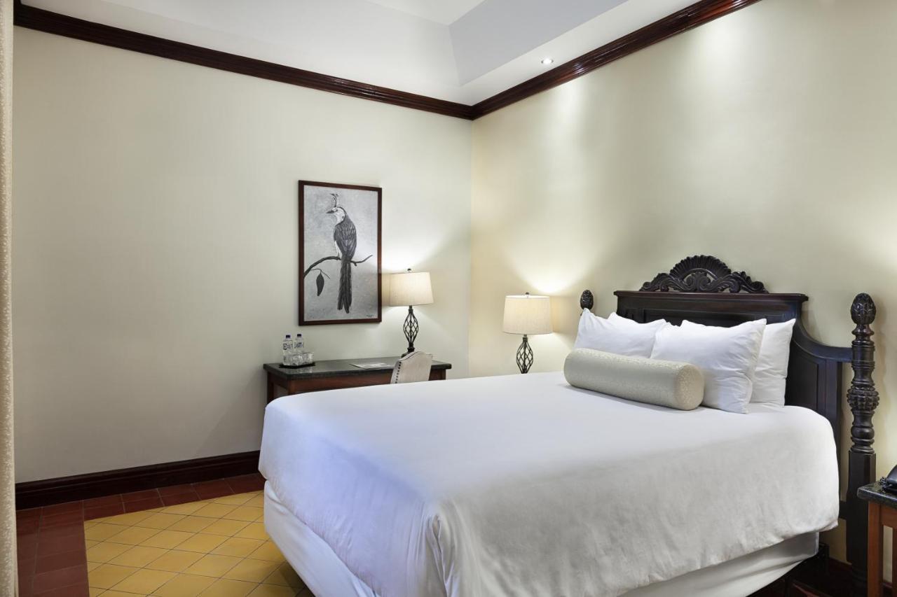 Hotel La Perla Leon Ngoại thất bức ảnh