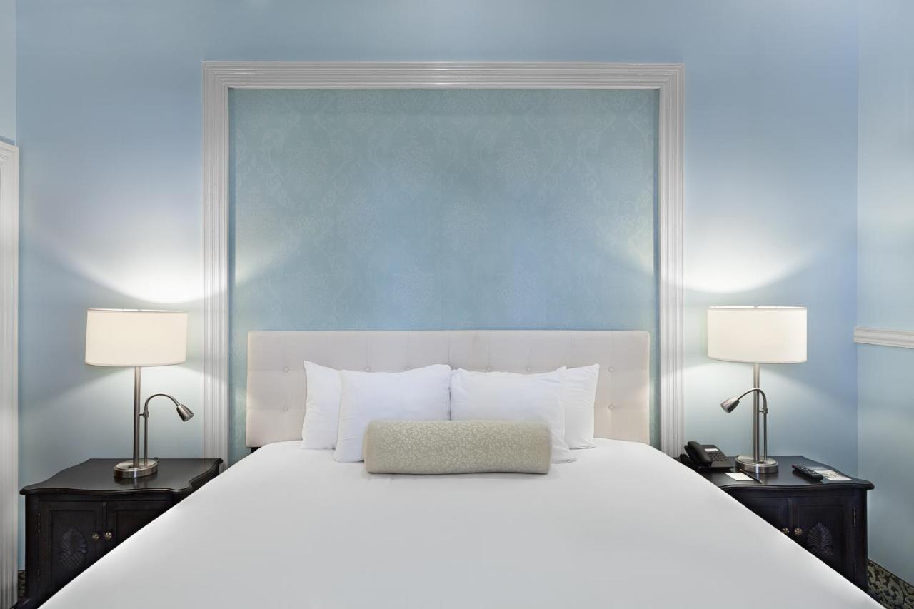 Hotel La Perla Leon Ngoại thất bức ảnh