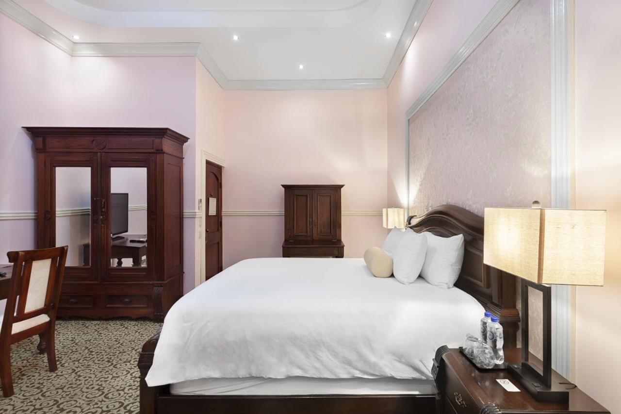 Hotel La Perla Leon Ngoại thất bức ảnh