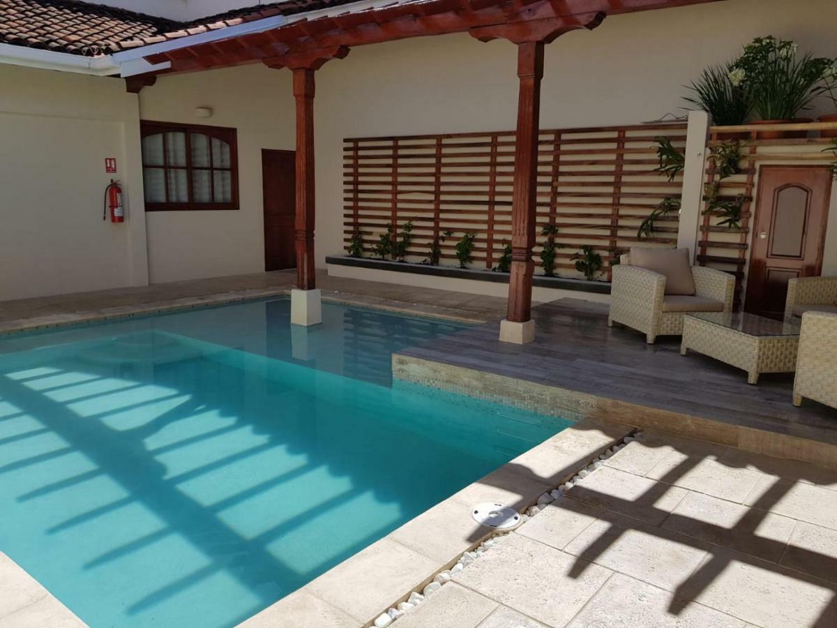 Hotel La Perla Leon Ngoại thất bức ảnh