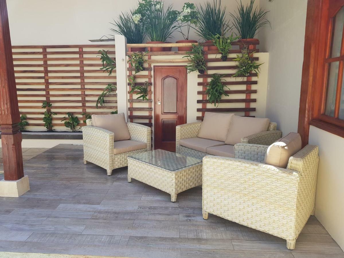 Hotel La Perla Leon Ngoại thất bức ảnh